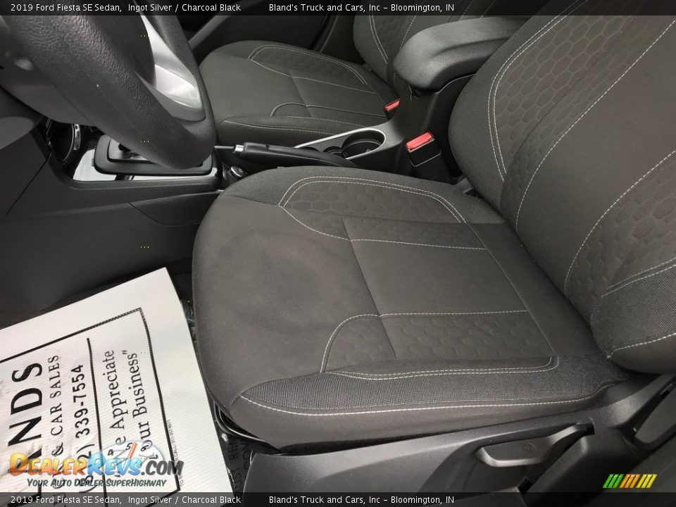 2019 Ford Fiesta SE Sedan Ingot Silver / Charcoal Black Photo #22