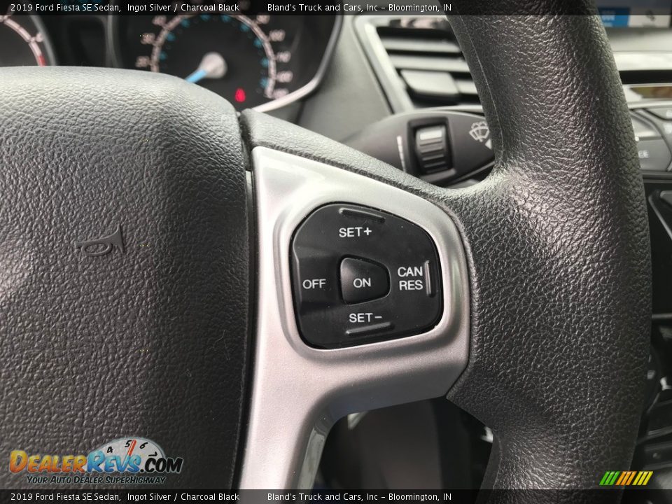 2019 Ford Fiesta SE Sedan Ingot Silver / Charcoal Black Photo #26