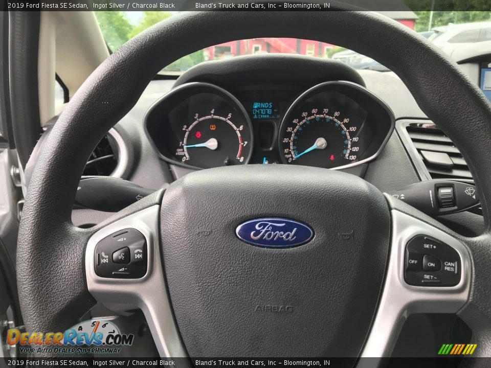 2019 Ford Fiesta SE Sedan Ingot Silver / Charcoal Black Photo #27