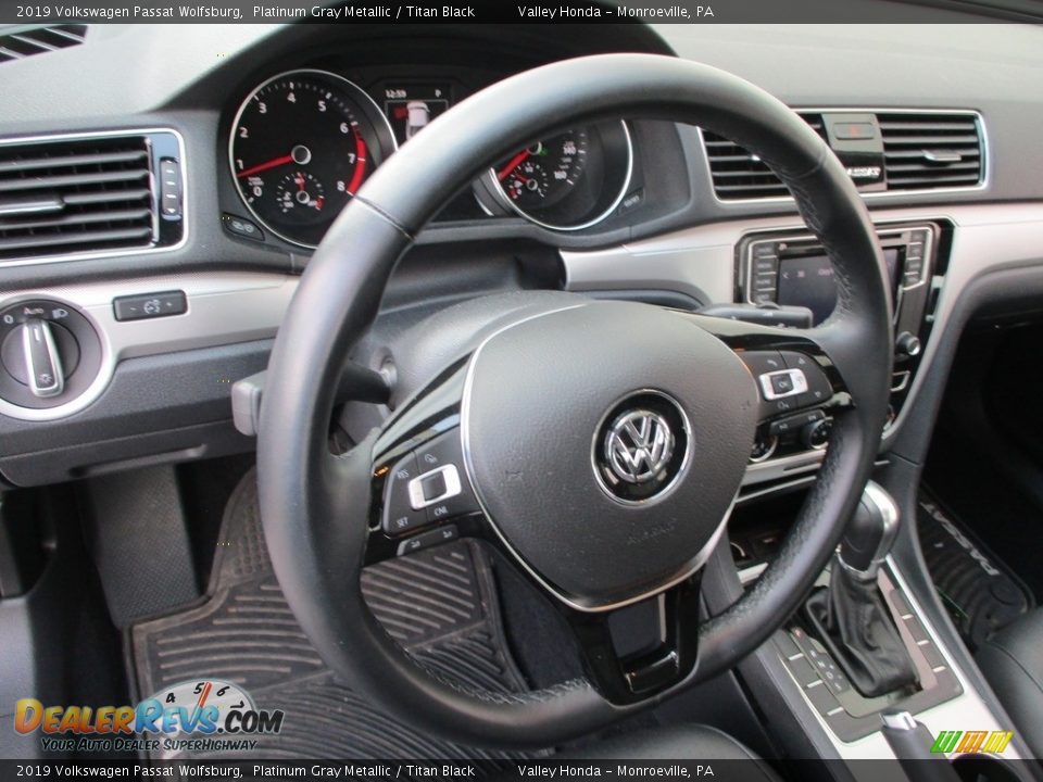 2019 Volkswagen Passat Wolfsburg Platinum Gray Metallic / Titan Black Photo #14