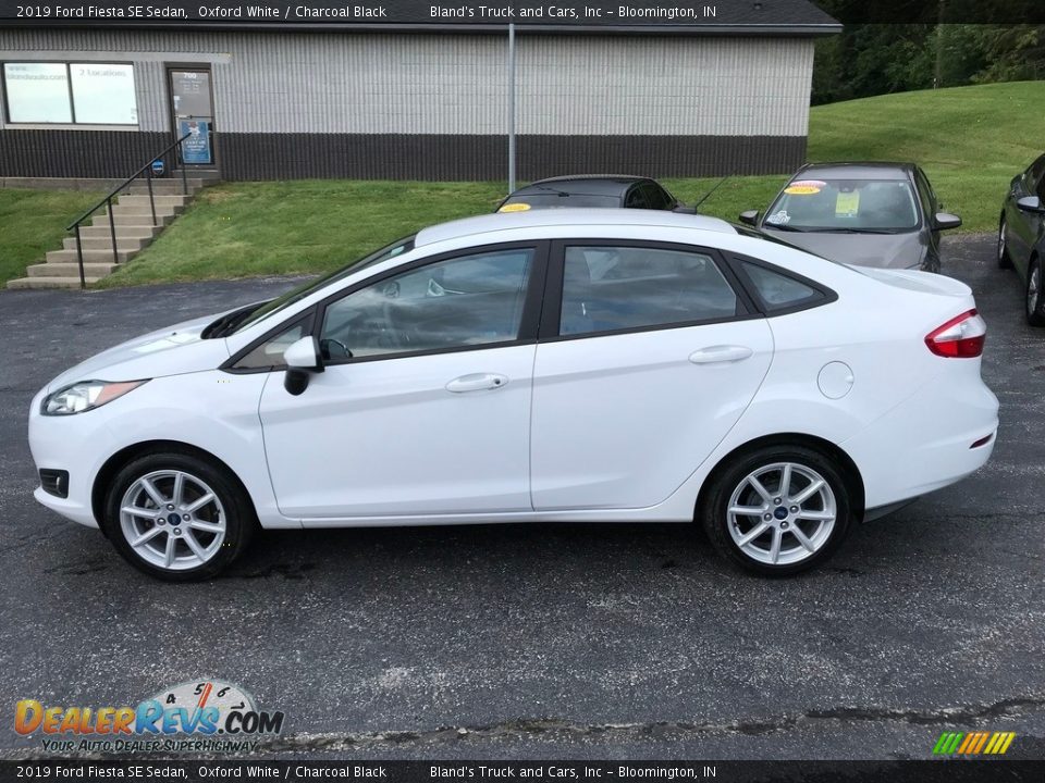 2019 Ford Fiesta SE Sedan Oxford White / Charcoal Black Photo #1