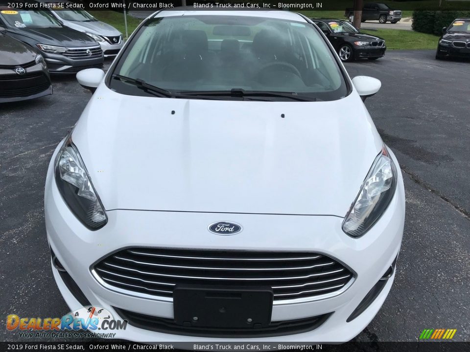 2019 Ford Fiesta SE Sedan Oxford White / Charcoal Black Photo #3