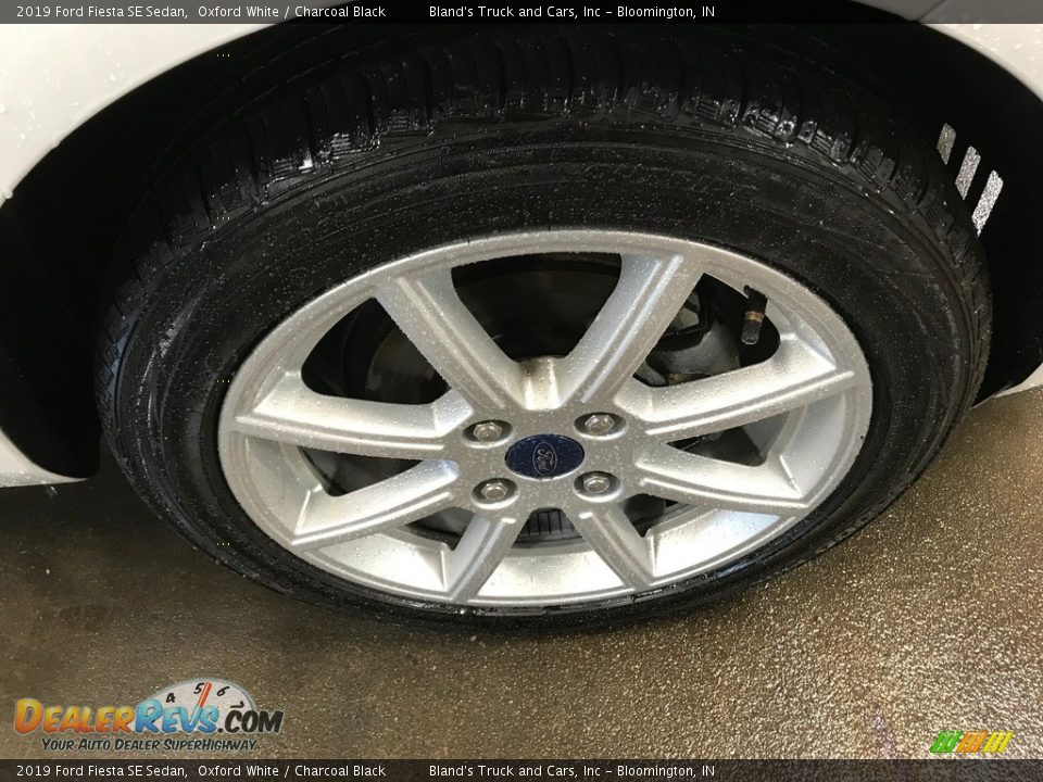 2019 Ford Fiesta SE Sedan Oxford White / Charcoal Black Photo #34