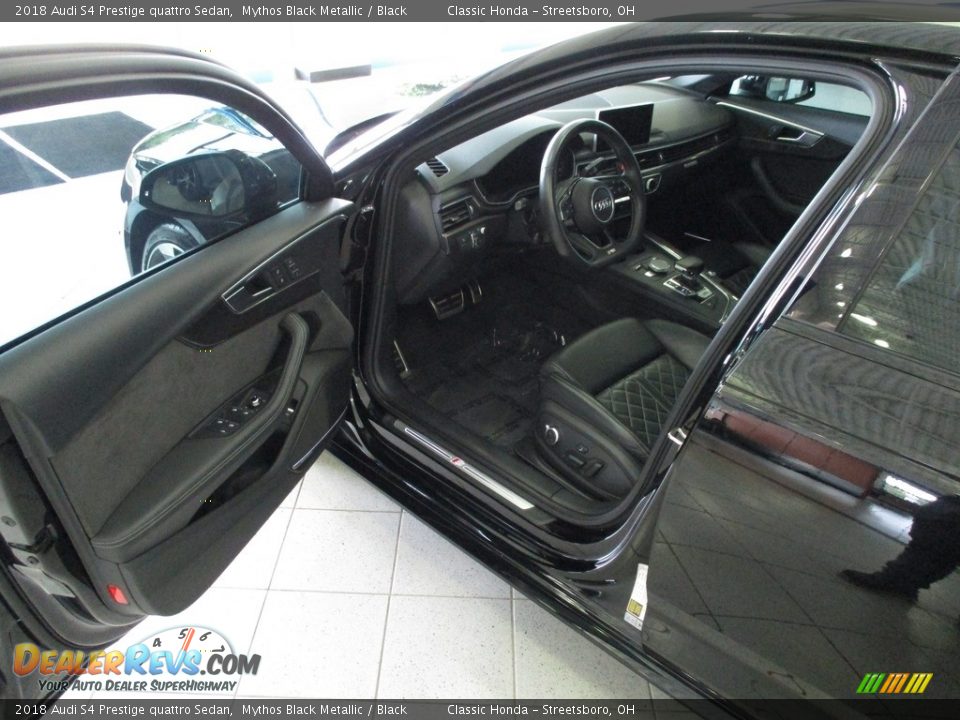 Black Interior - 2018 Audi S4 Prestige quattro Sedan Photo #23