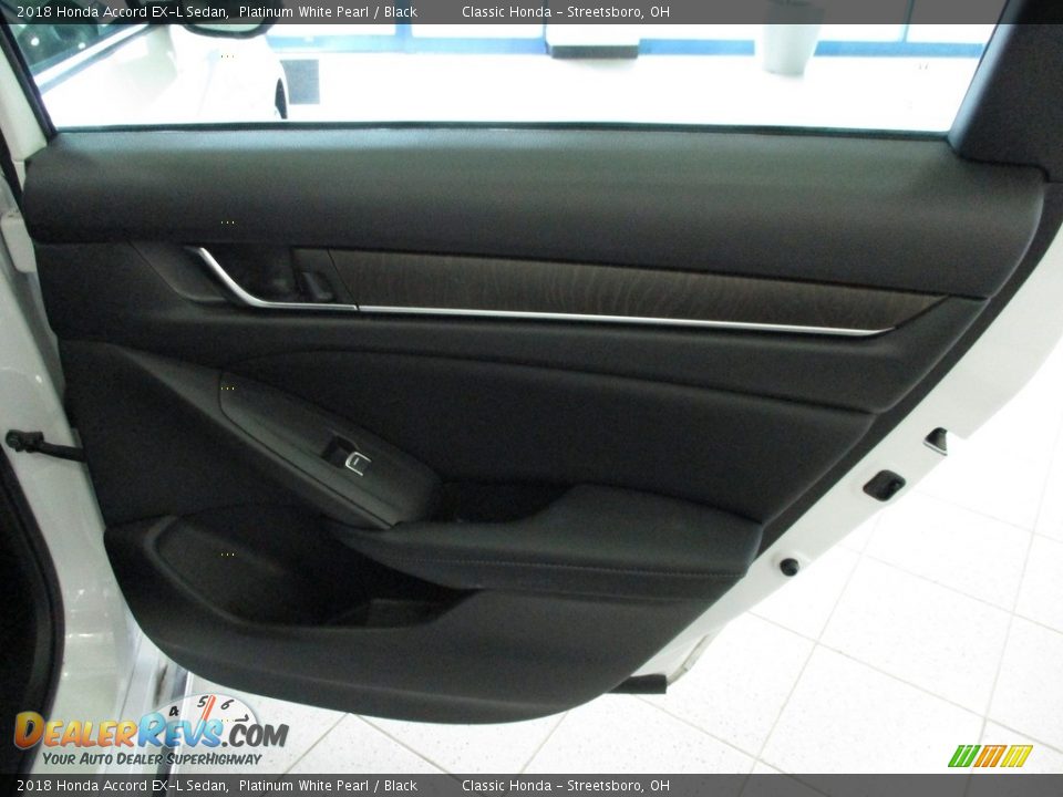 2018 Honda Accord EX-L Sedan Platinum White Pearl / Black Photo #18