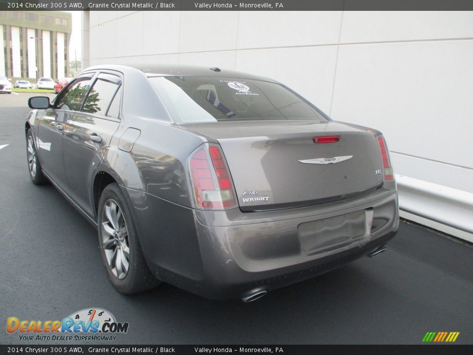 2014 Chrysler 300 S AWD Granite Crystal Metallic / Black Photo #3