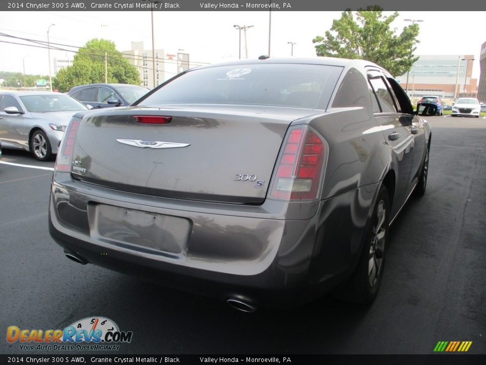 2014 Chrysler 300 S AWD Granite Crystal Metallic / Black Photo #5