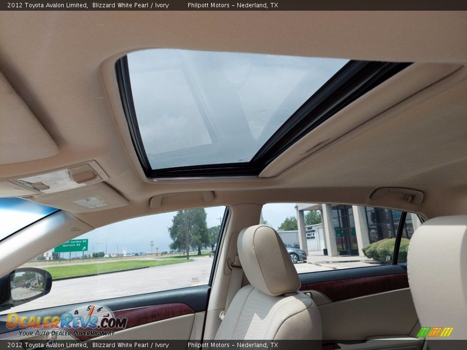 2012 Toyota Avalon Limited Blizzard White Pearl / Ivory Photo #24
