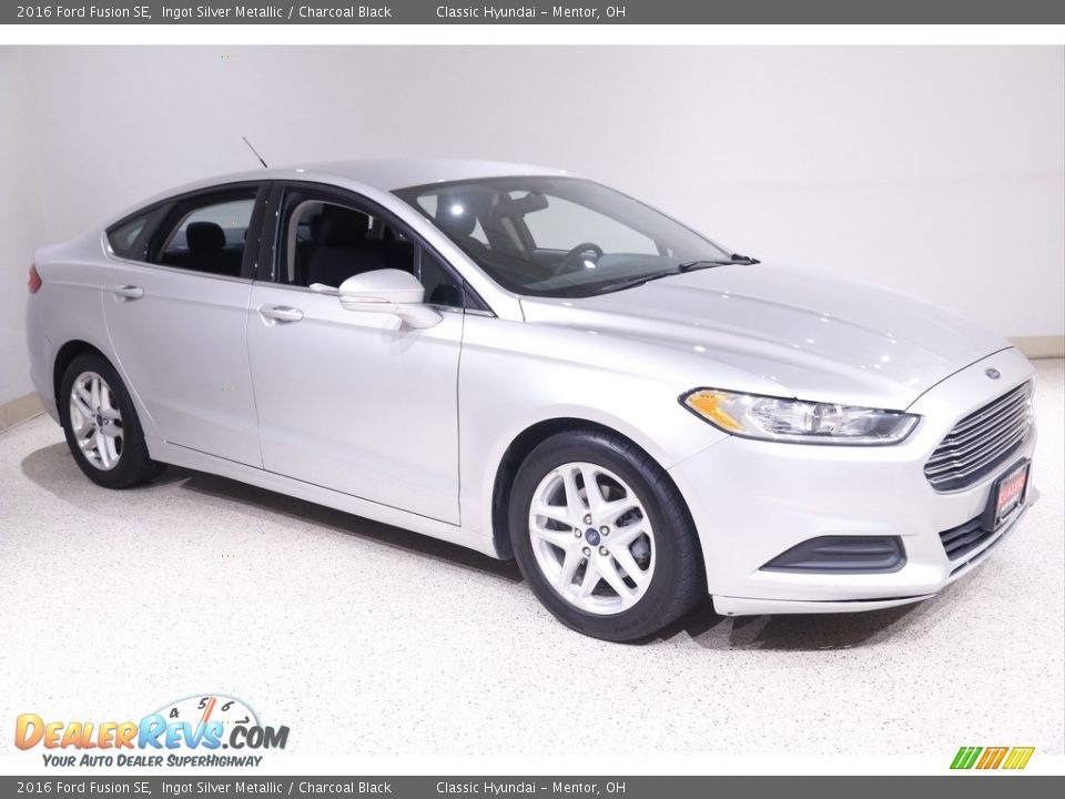 2016 Ford Fusion SE Ingot Silver Metallic / Charcoal Black Photo #1