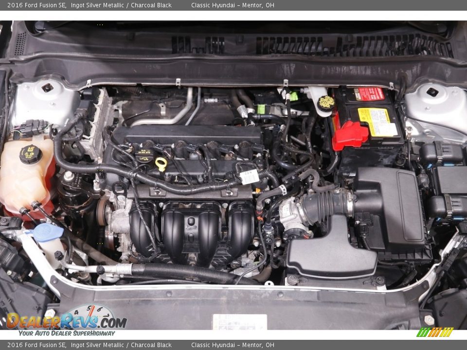 2016 Ford Fusion SE Ingot Silver Metallic / Charcoal Black Photo #17
