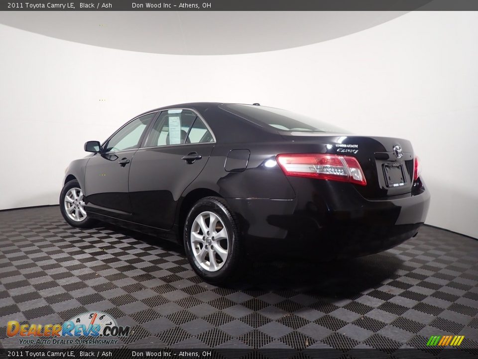 2011 Toyota Camry LE Black / Ash Photo #10