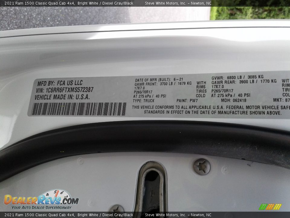 2021 Ram 1500 Classic Quad Cab 4x4 Bright White / Diesel Gray/Black Photo #24