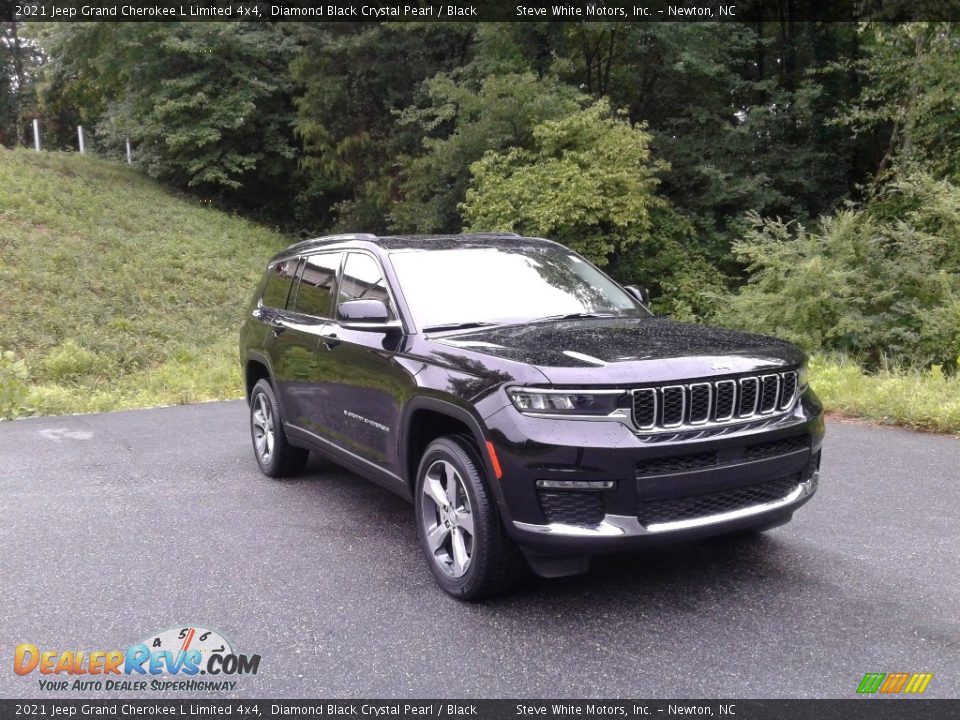 2021 Jeep Grand Cherokee L Limited 4x4 Diamond Black Crystal Pearl / Black Photo #4