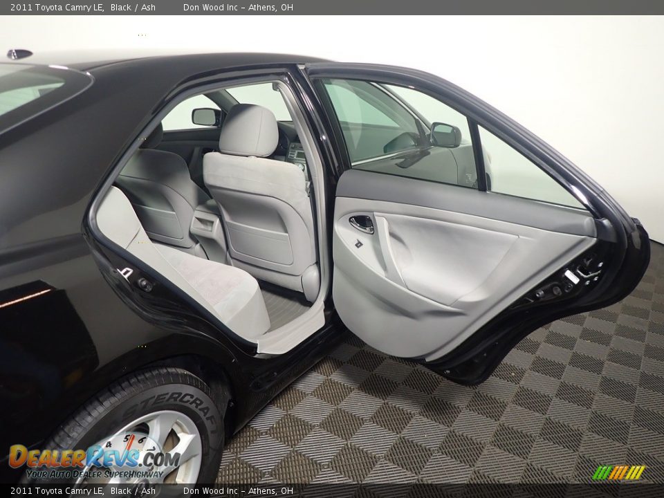 2011 Toyota Camry LE Black / Ash Photo #33