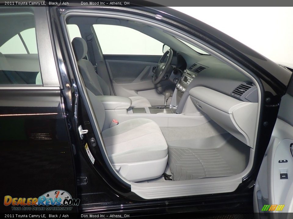 2011 Toyota Camry LE Black / Ash Photo #36