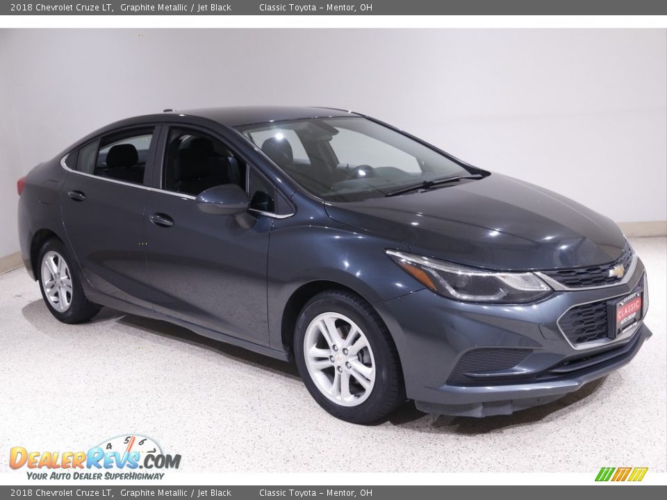 2018 Chevrolet Cruze LT Graphite Metallic / Jet Black Photo #1