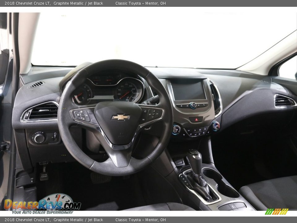 2018 Chevrolet Cruze LT Graphite Metallic / Jet Black Photo #6