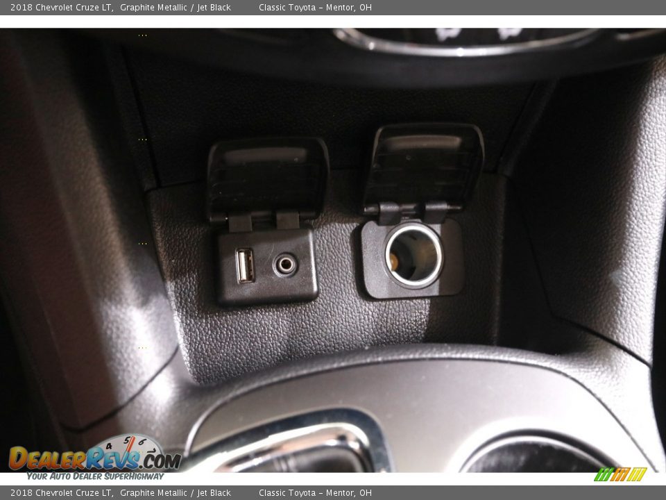 2018 Chevrolet Cruze LT Graphite Metallic / Jet Black Photo #13
