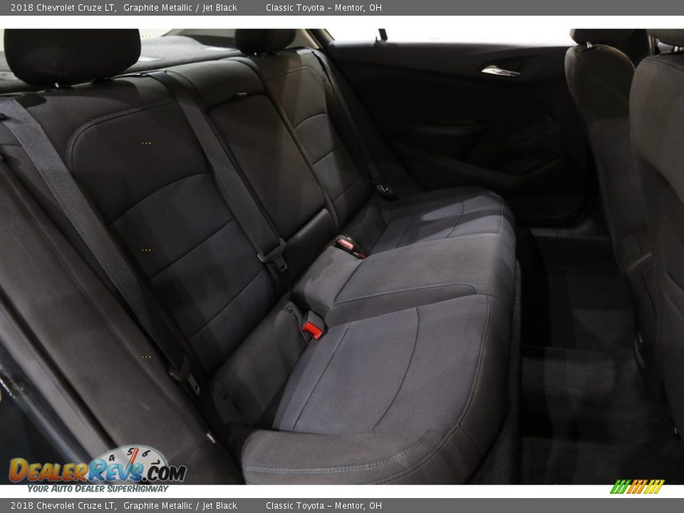 2018 Chevrolet Cruze LT Graphite Metallic / Jet Black Photo #15