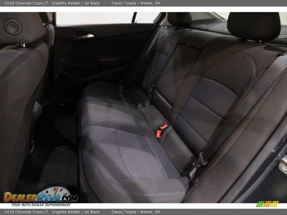 2018 Chevrolet Cruze LT Graphite Metallic / Jet Black Photo #16
