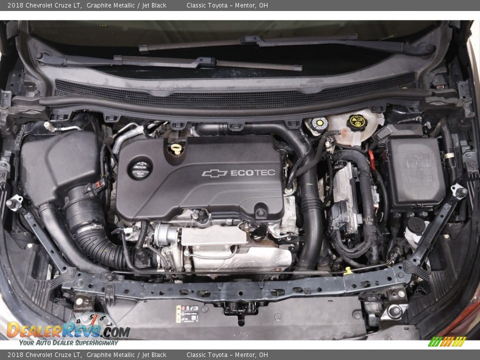 2018 Chevrolet Cruze LT Graphite Metallic / Jet Black Photo #18