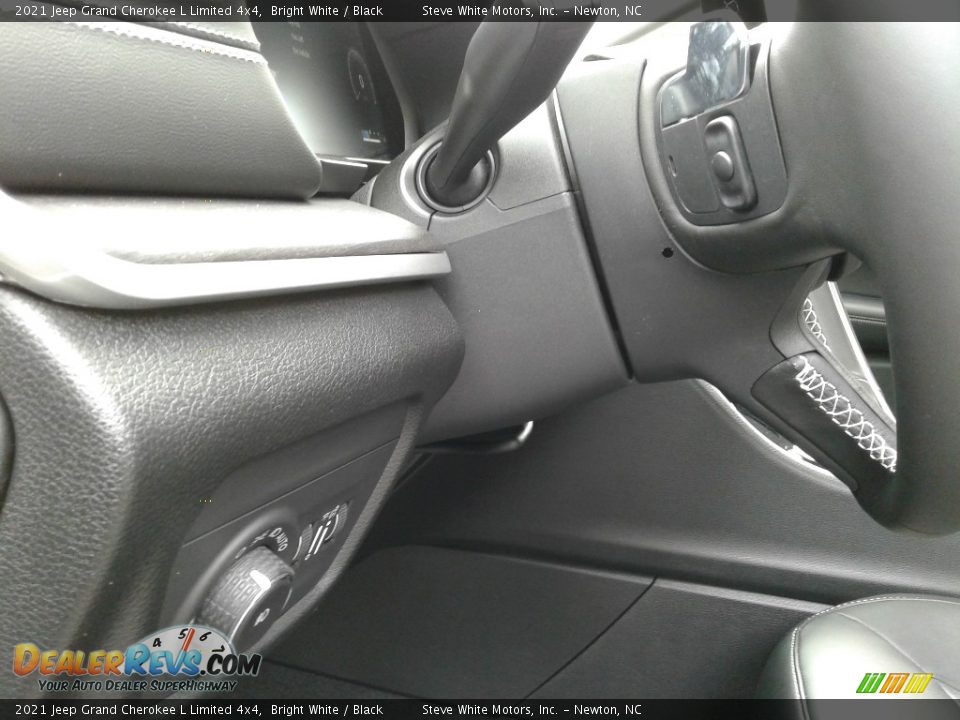 2021 Jeep Grand Cherokee L Limited 4x4 Bright White / Black Photo #12