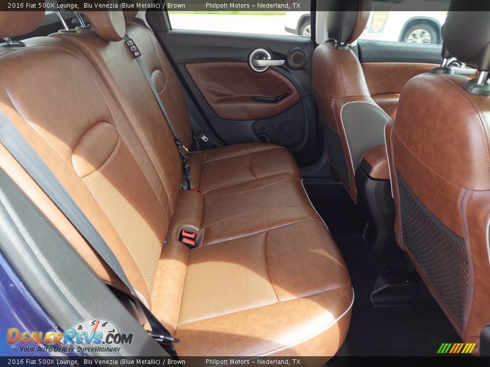 Rear Seat of 2016 Fiat 500X Lounge Photo #25