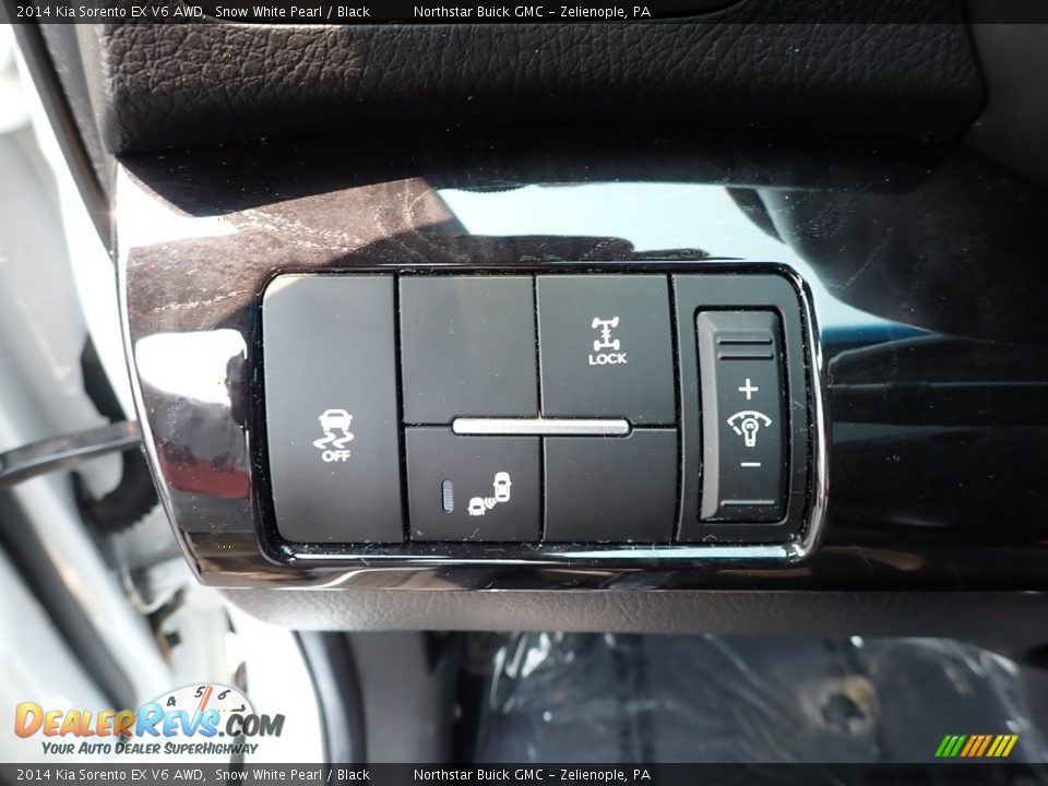 2014 Kia Sorento EX V6 AWD Snow White Pearl / Black Photo #28