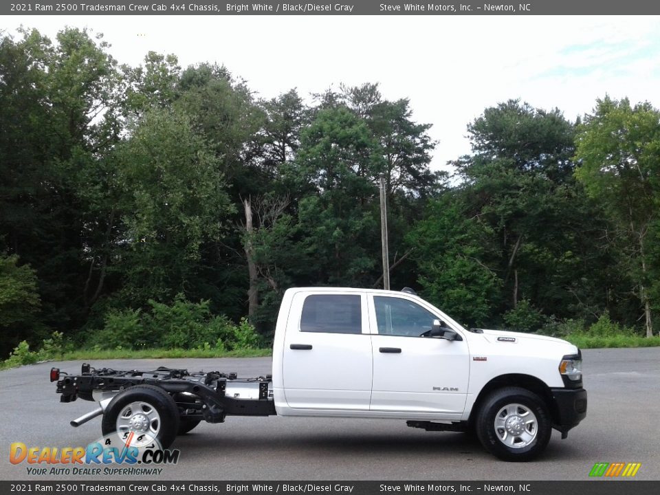 2021 Ram 2500 Tradesman Crew Cab 4x4 Chassis Bright White / Black/Diesel Gray Photo #5