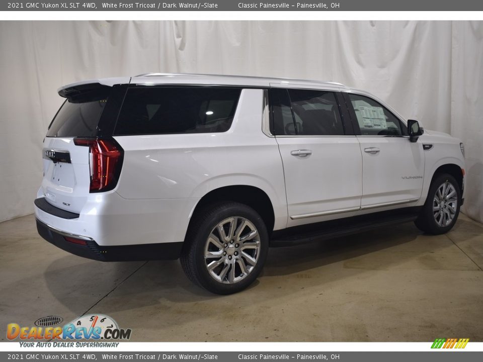 2021 GMC Yukon XL SLT 4WD White Frost Tricoat / Dark Walnut/­Slate Photo #2