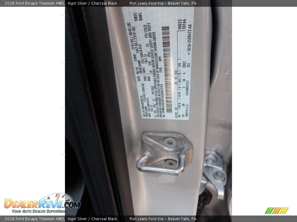 2018 Ford Escape Titanium 4WD Ingot Silver / Charcoal Black Photo #17