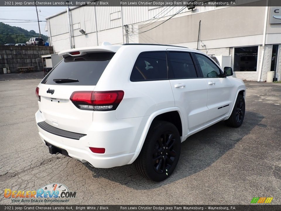 2021 Jeep Grand Cherokee Laredo 4x4 Bright White / Black Photo #5