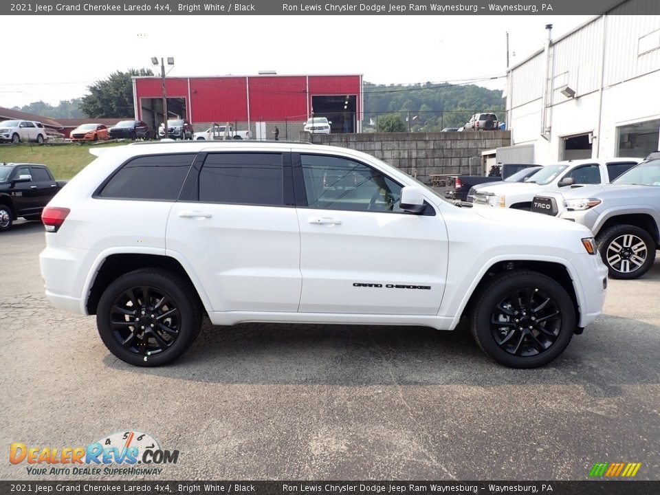 2021 Jeep Grand Cherokee Laredo 4x4 Bright White / Black Photo #6