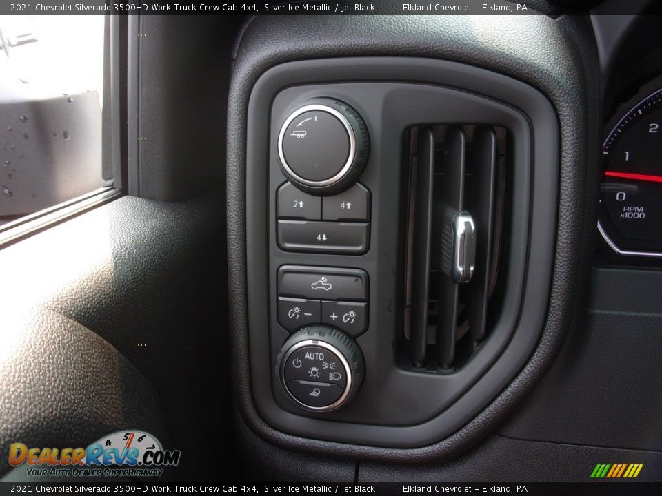 2021 Chevrolet Silverado 3500HD Work Truck Crew Cab 4x4 Silver Ice Metallic / Jet Black Photo #26