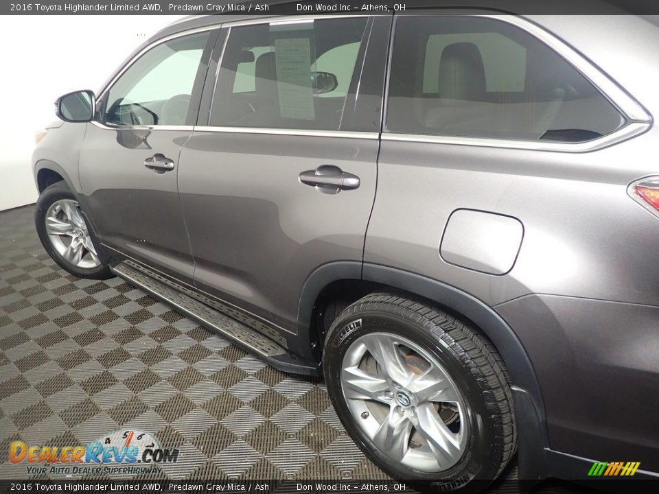 2016 Toyota Highlander Limited AWD Predawn Gray Mica / Ash Photo #22