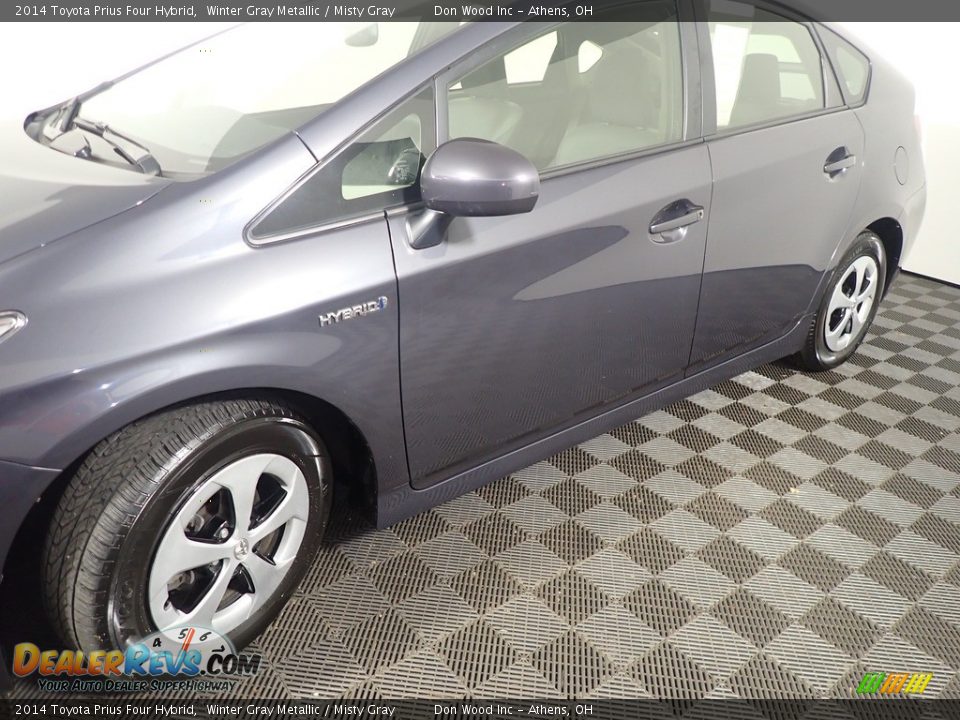 2014 Toyota Prius Four Hybrid Winter Gray Metallic / Misty Gray Photo #12