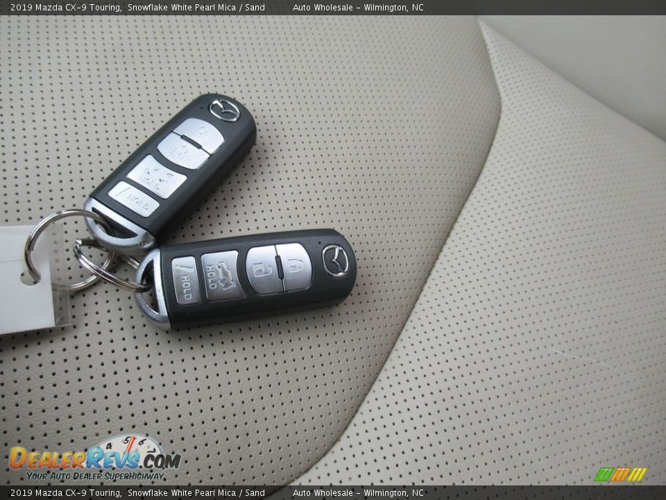 2019 Mazda CX-9 Touring Snowflake White Pearl Mica / Sand Photo #20