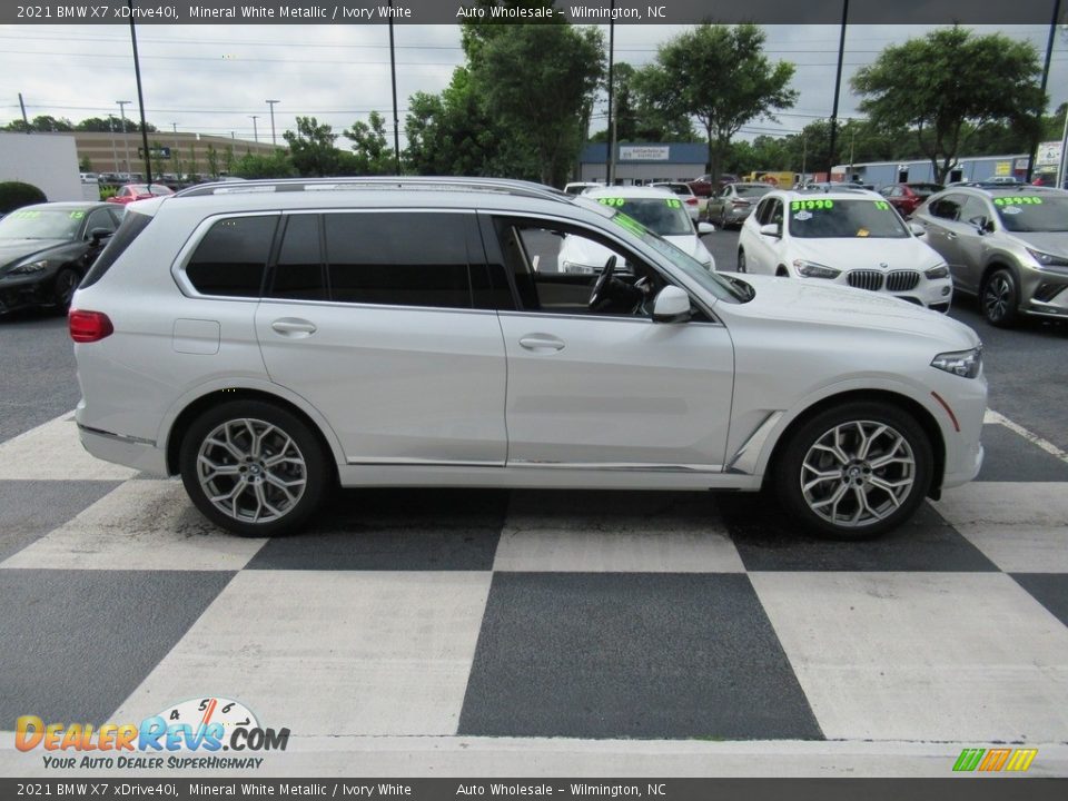 Mineral White Metallic 2021 BMW X7 xDrive40i Photo #3