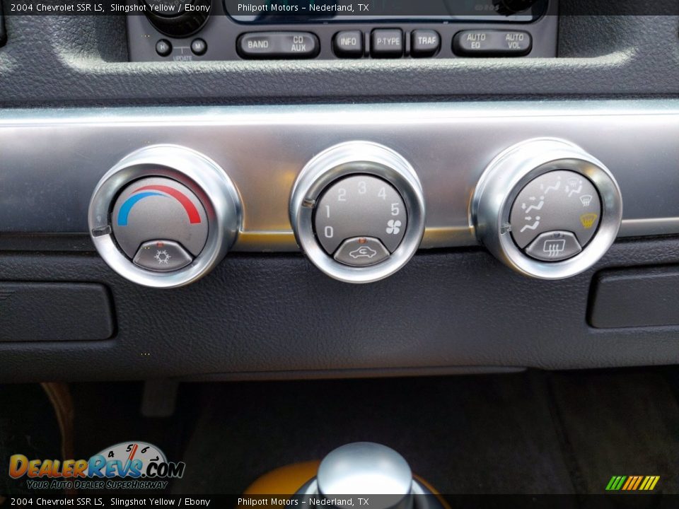 2004 Chevrolet SSR LS Slingshot Yellow / Ebony Photo #19