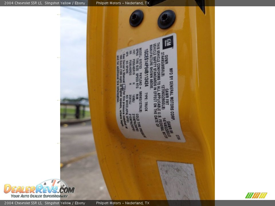 2004 Chevrolet SSR LS Slingshot Yellow / Ebony Photo #30