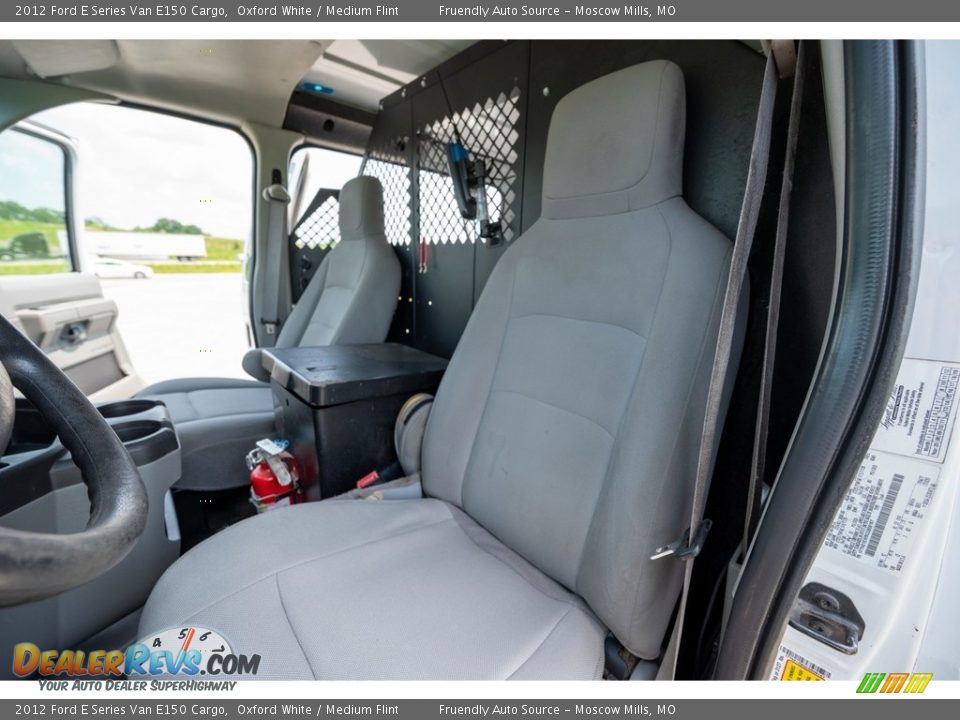 2012 Ford E Series Van E150 Cargo Oxford White / Medium Flint Photo #18