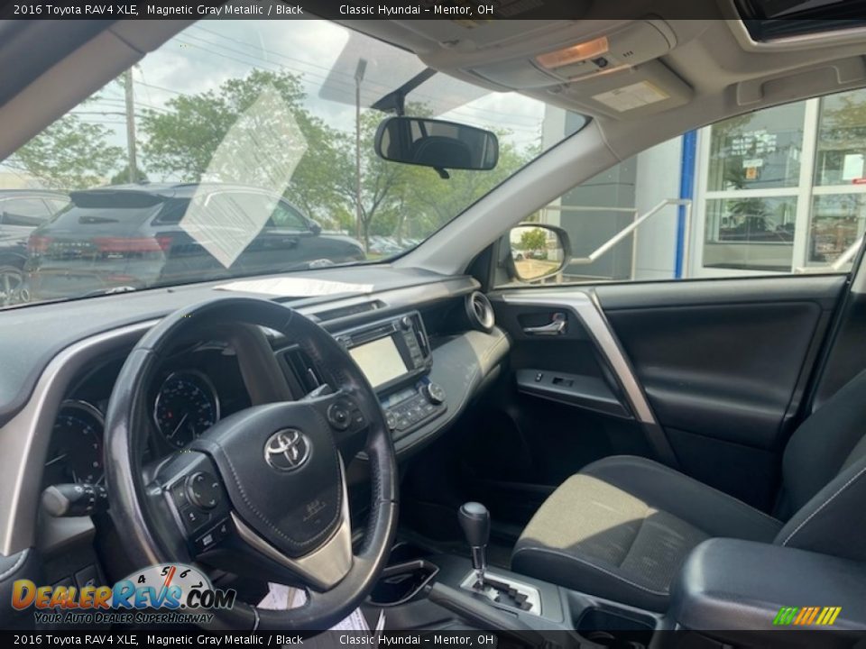 2016 Toyota RAV4 XLE Magnetic Gray Metallic / Black Photo #3
