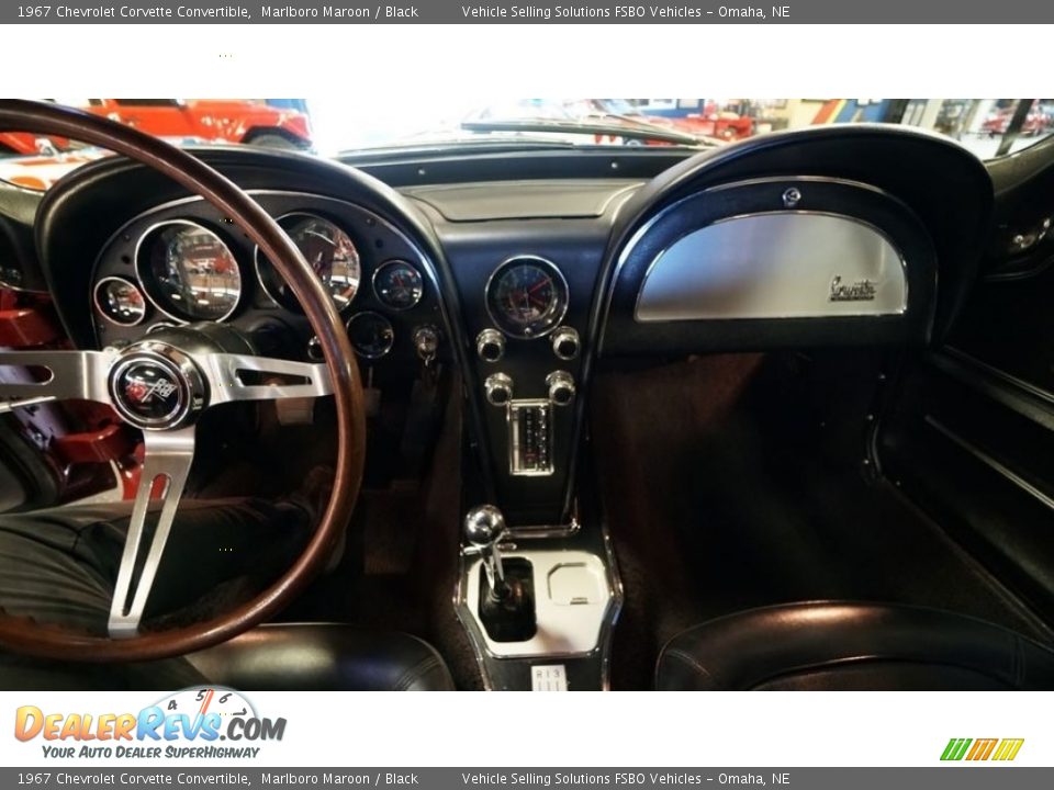 Dashboard of 1967 Chevrolet Corvette Convertible Photo #2