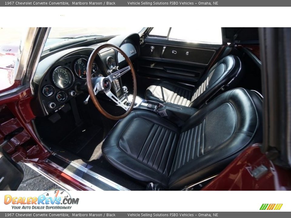 Front Seat of 1967 Chevrolet Corvette Convertible Photo #3