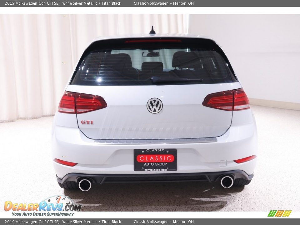 2019 Volkswagen Golf GTI SE White Silver Metallic / Titan Black Photo #17