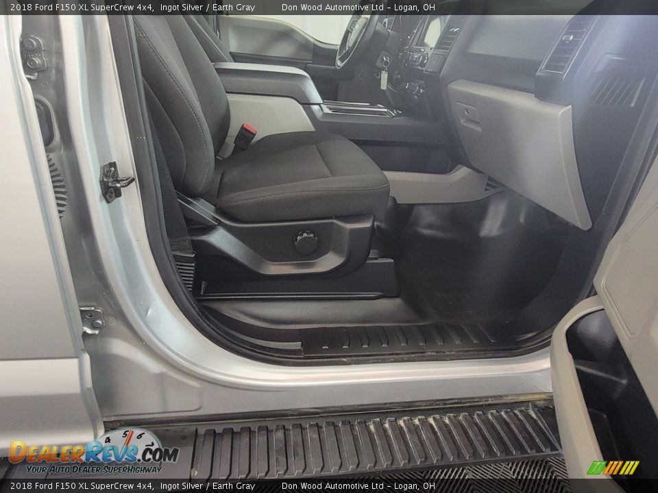 2018 Ford F150 XL SuperCrew 4x4 Ingot Silver / Earth Gray Photo #29