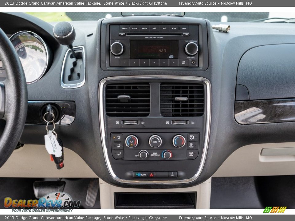 2013 Dodge Grand Caravan American Value Package Stone White / Black/Light Graystone Photo #32