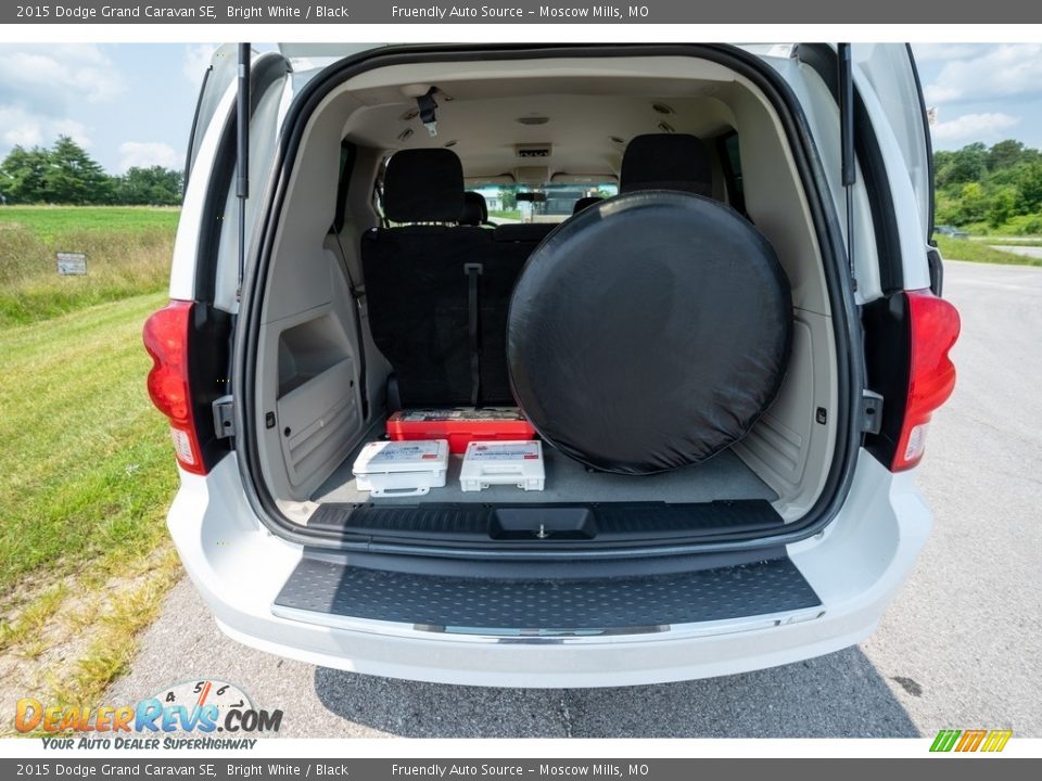 2015 Dodge Grand Caravan SE Bright White / Black Photo #23