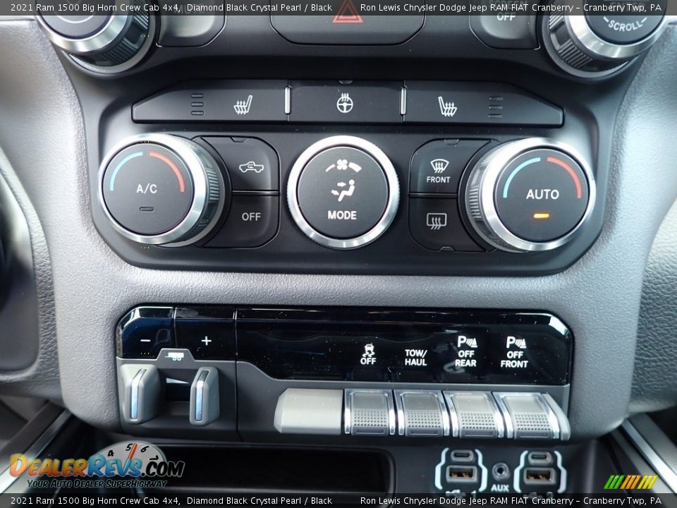 2021 Ram 1500 Big Horn Crew Cab 4x4 Diamond Black Crystal Pearl / Black Photo #18