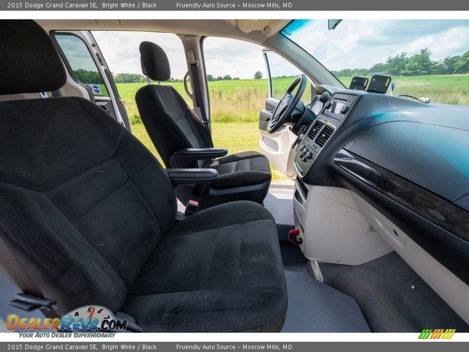 2015 Dodge Grand Caravan SE Bright White / Black Photo #29